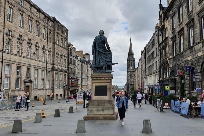 Edinburgh Private Walking Tour - Discovering Greyfriars Kirks Secrets