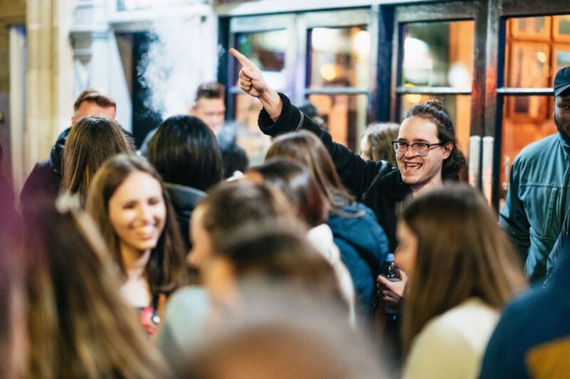 Edinburgh: Pub Crawl With Free Shots & Discounts - Exploring Edinburghs Vibrant Bar Scene