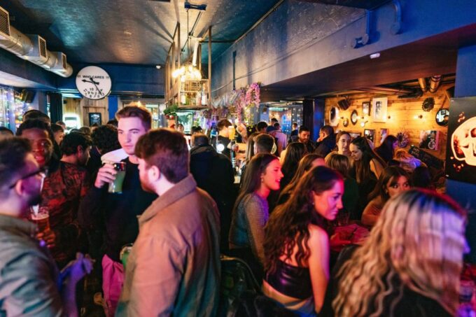 Edinburgh: Pub Crawl With Free Shots & Discounts - Customer Reviews and Ratings
