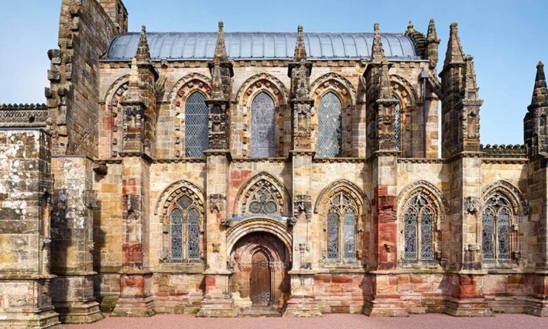 Edinburgh: Rosslyn Chapel and Hadrian's Wall Tour in Spanish - Hadrians Wall Exploration