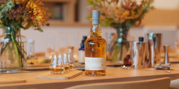 Edinburgh: Rosslyn Chapel, Borders & Glenkinchie Distillery - Whisky Tasting at Glenkinchie