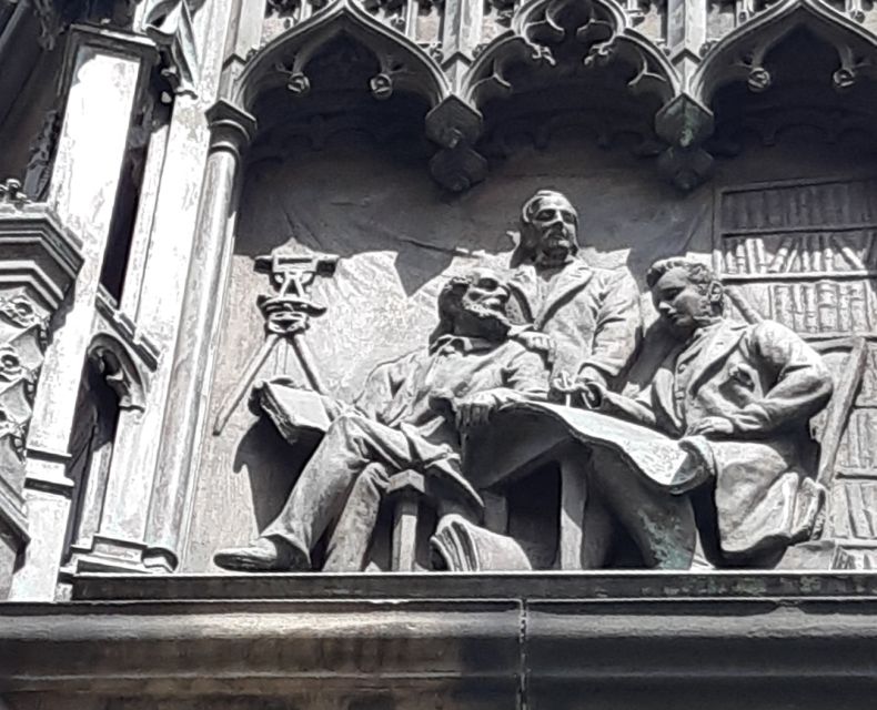 Edinburgh: Royal Mile Scottish Enlightenment Walking Tour - Participant Restrictions