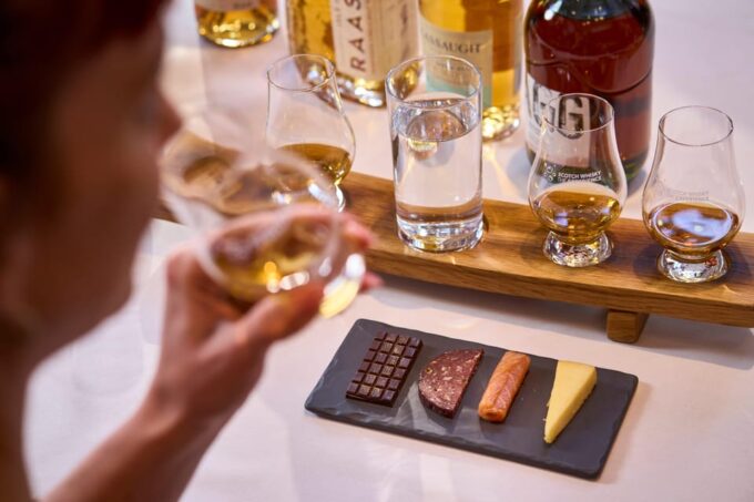 Edinburgh: Scotch Whisky Tasting Experience With Canapés - Participant Eligibility