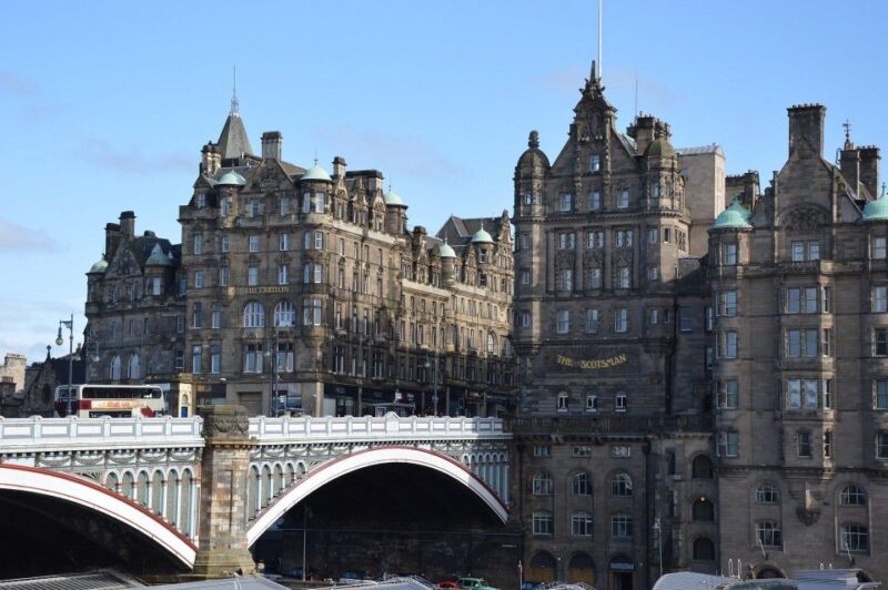 Edinburgh & Scottish Borders: Interactive Guidebook - Route and Navigation