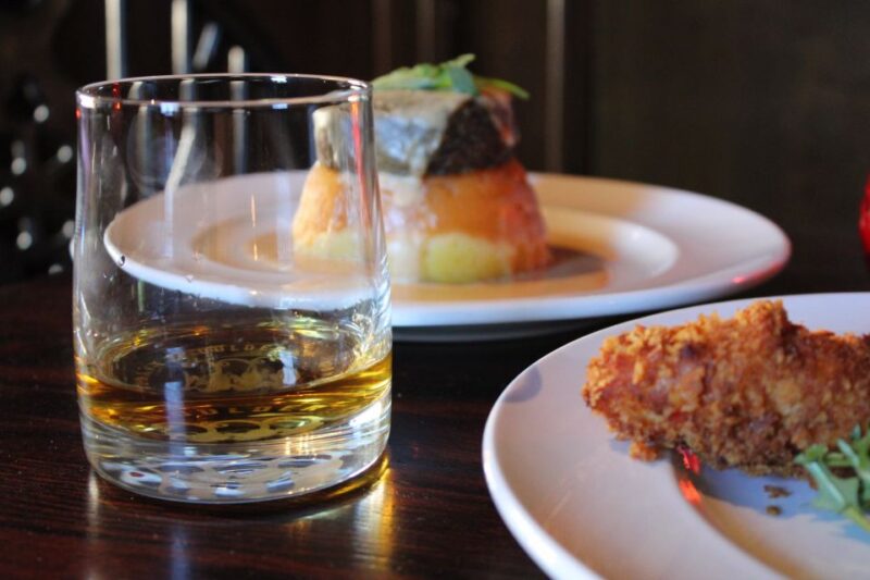 Edinburgh: Scottish Tasting Platter at The Tolbooth Tavern - Key Points