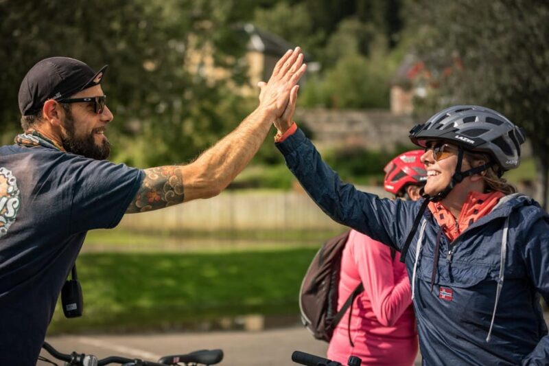 Edinburgh: Sightseeing Bike Tour - Tour Experience