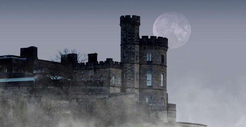 Edinburgh: The Dark Side Walking Tour - Exploration of Graveyards