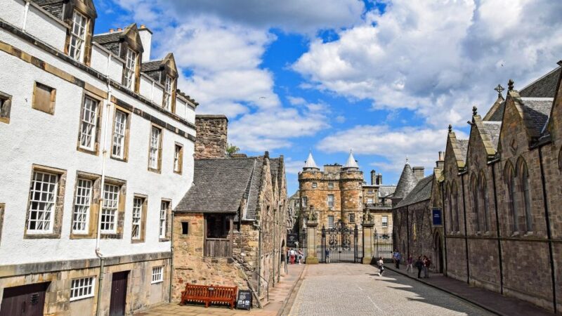 Edinburgh: the Royal City Tour From London - Included Experiences