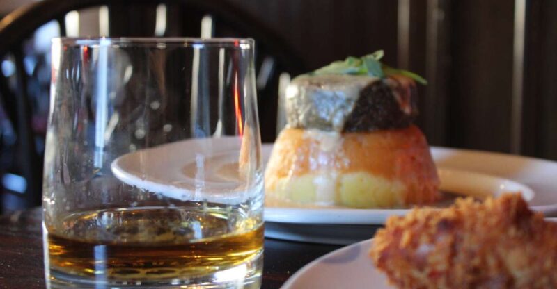 Edinburgh: Tolbooth Tavern Haggis Taster & Whisky Sampling - Venue Details