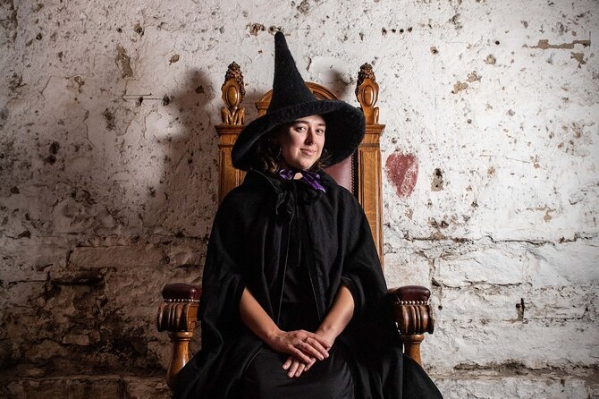 Edinburgh: Witches Old Town Walking Tour & Underground Vault - Accessibility and Considerations