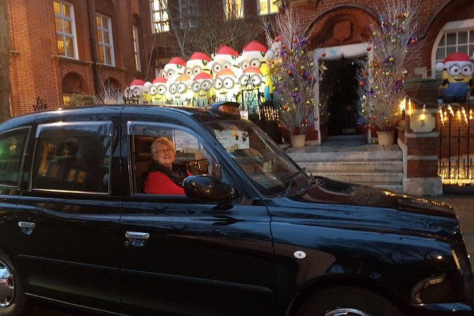 Edinburghs Christmas Lights and Festive Black Taxi Tour - Included Experiences