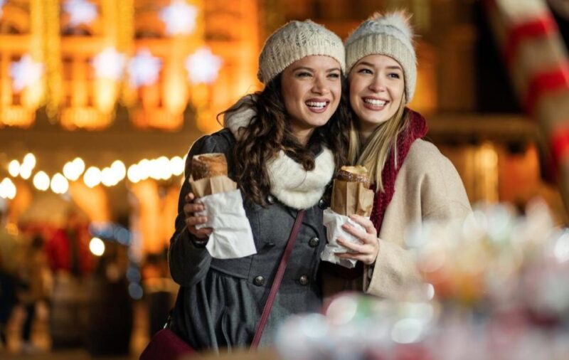 Edinburgh's Enchanted Christmas Walkabout - Experience Features