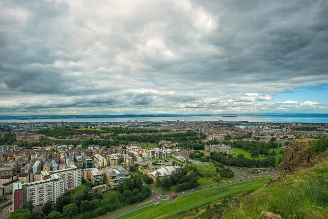Edinburghs Landscapes Tours With a Local Guide: Private & Personalized - Reviews and Ratings