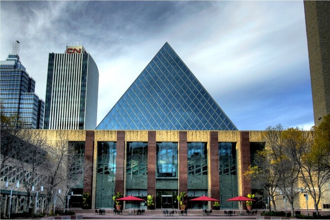 Edmonton Scavenger Hunt: Alberta's Charming Capital - Navigating the Scavenger Hunt App
