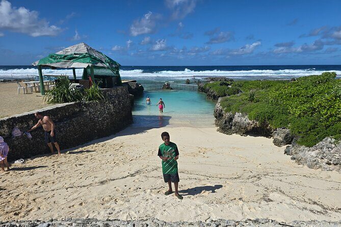 Efate Half Day Trip, Eton Beach, Blue Lagoon and Lunch at Turtle - Key Points