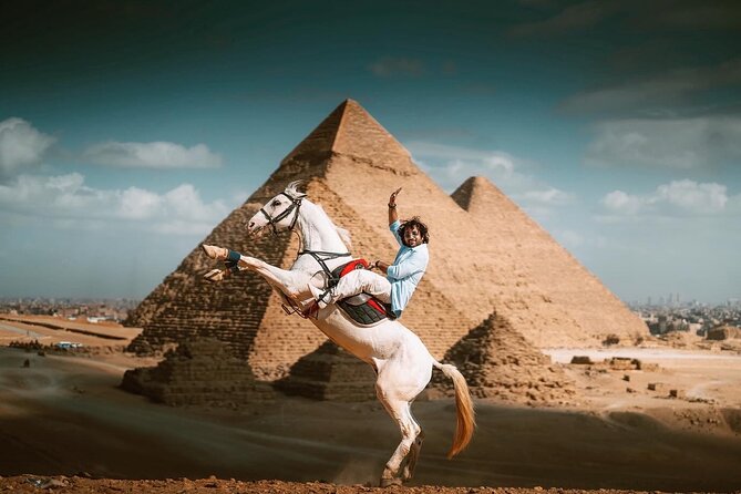 Egypt Luxury Photoshoot & Full Day Private Day Tour at Giza - Professional Photoshoot at Iconic Locations