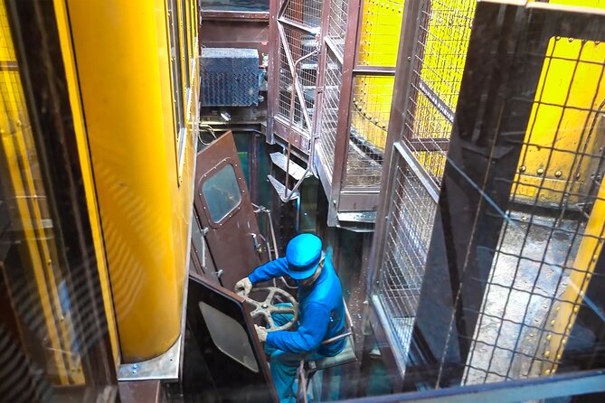 Eiffel Tower Access to 2nd Floor and Summit Option With Guide - Pricing and Refund Policy