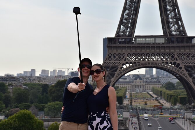 Eiffel Tower Morning Tour Access With Spanish Guide - Accessibility Features