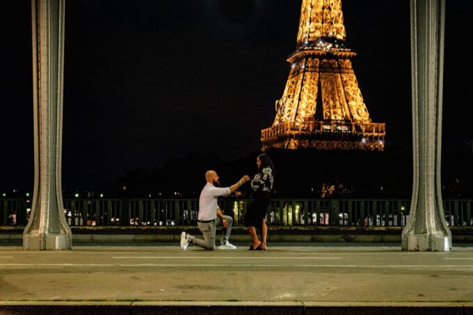 Eiffel Tower Photos: Capture Iconic Memories in Paris - Delivery and Services