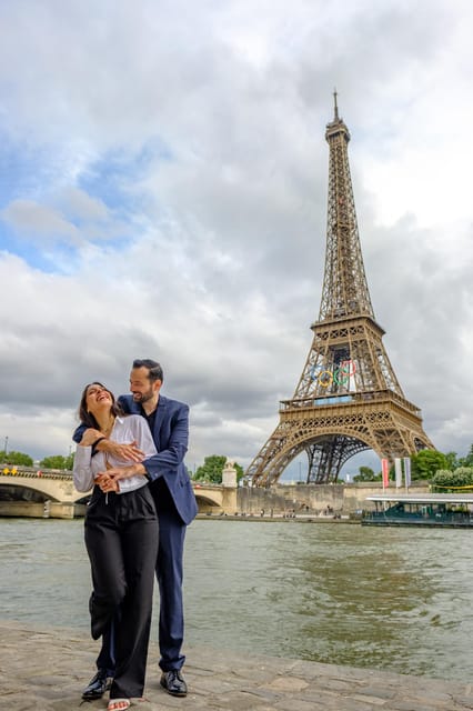 Eiffel Tower Privat Photoshoot - Booking and Payment