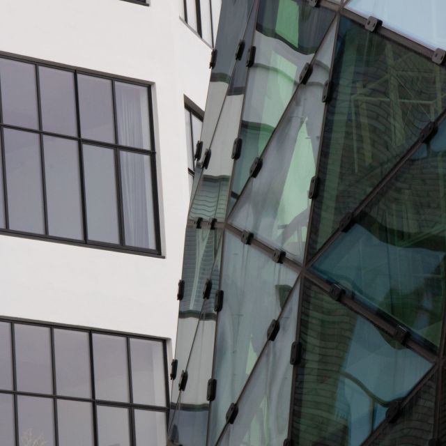Eindhoven: Self Guided City Walking Tour - Additional Considerations