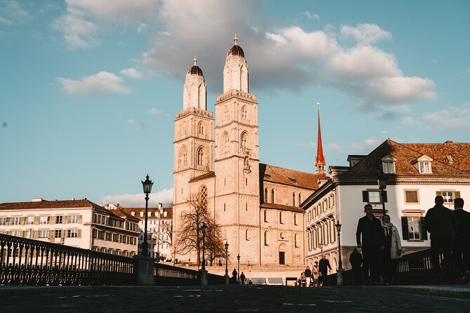Einstein in Zurich: Walk in Time Quest Experience - Exploring Landmarks in Zurich