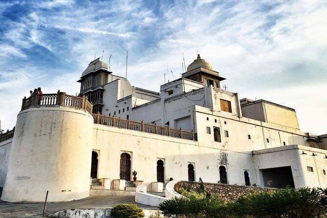 Eklingji & Nagda Temples and Monsoon Palace Day Tour With a Guide - Exploring Nagda Temples