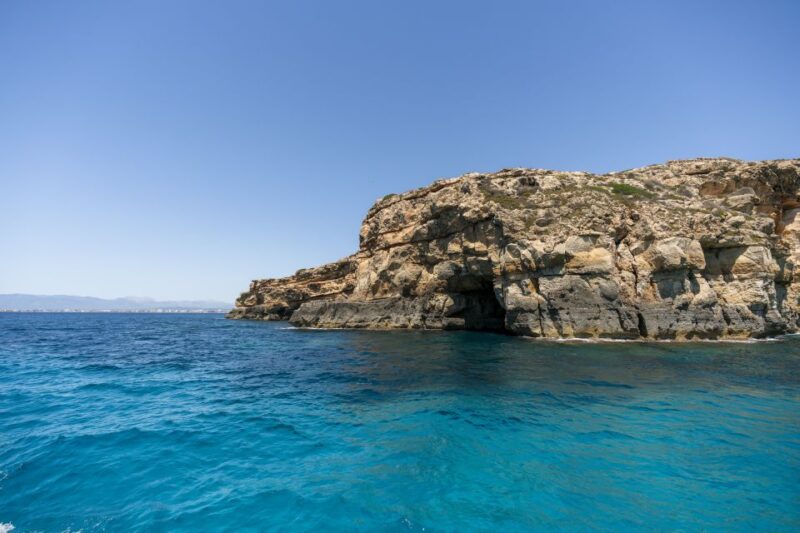 El Arenal, Mallorca: Bay of Palma Boat Tour With Snorkeling - Onboard Experience