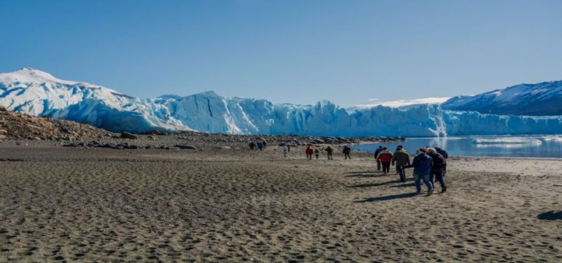 El Calafate: Blue Safari Los Glaciares Trekking Tour - Key Points