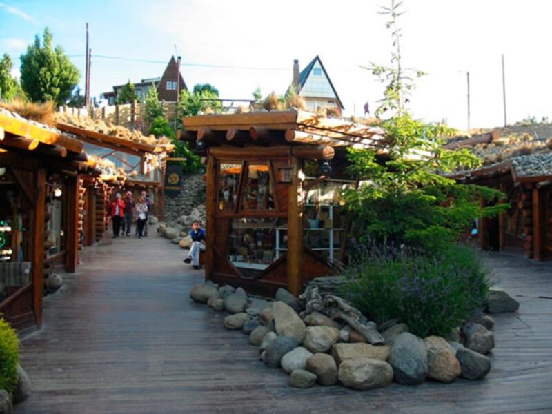 El Calafate City Tour and Walichu Caves - Important Information