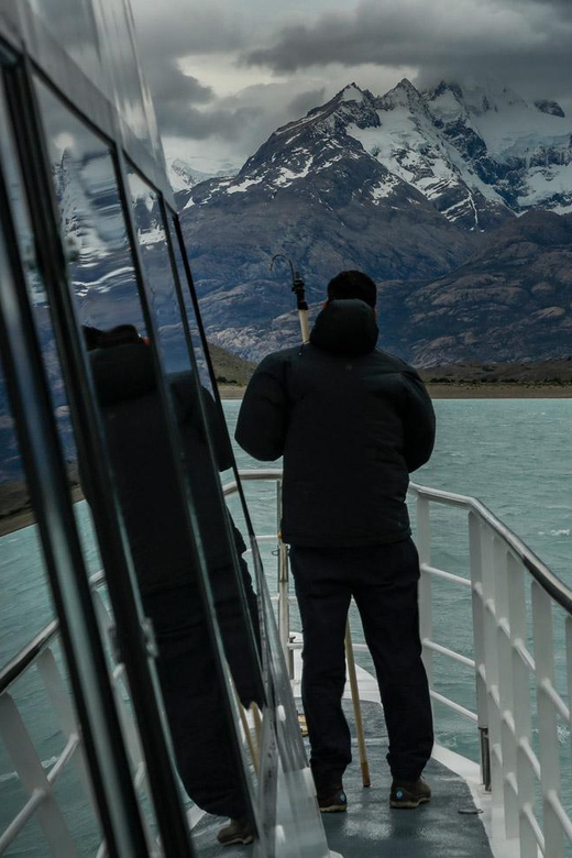 El Calafate: Glacier Cruise & Trekking at Estancia Cristina - Itinerary