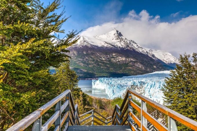 El Calafate: Trip to the Famous Perito Moreno Glacier - Advancing Glacier Exploration