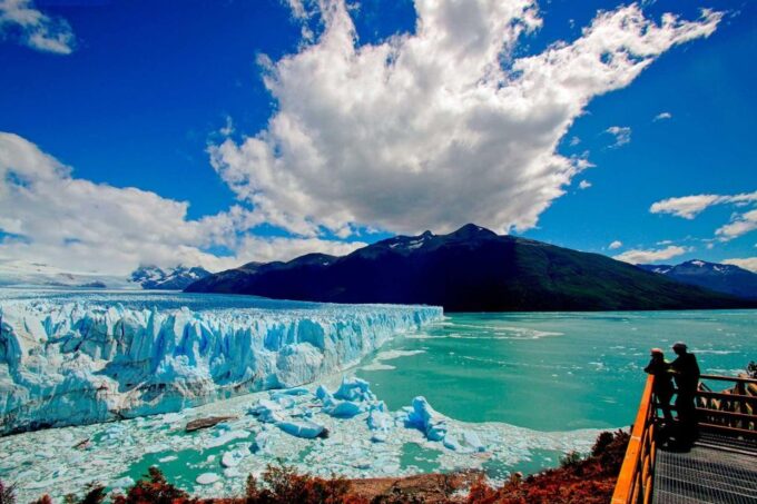 El Calafate: Trip to the Famous Perito Moreno Glacier - Guided History and Geology