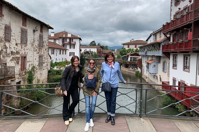 El Camino and the Pyrenees Private Day Tour From St-Jean-Pied-De-Port to Roncesvalles - Customer Review Highlights