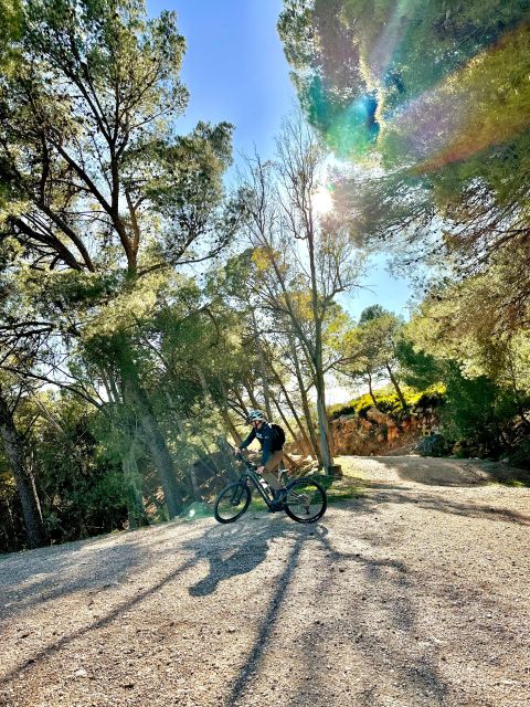 El Chorro: Caminito + Guided Tour With Electric Bike 2h - Booking Details