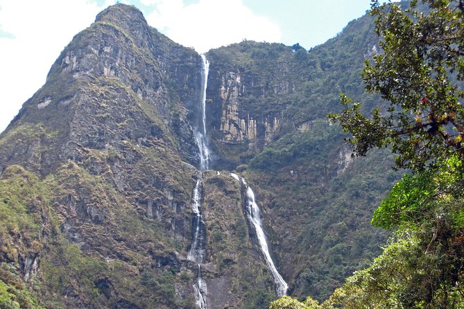 El Chorro Waterfalls and Busa Lake Tour From Cuenca - Pricing and Guarantee