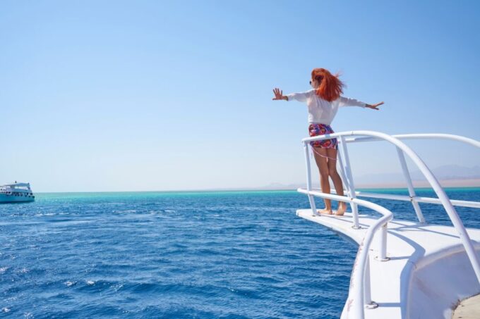 El Gouna: Dolphin Watching Boat Tour With Snorkeling & Lunch - Pickup and Drop-off Options