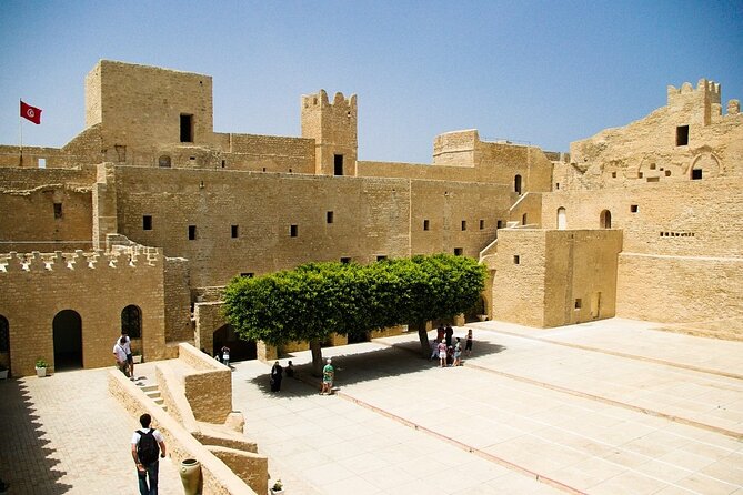 El Jem and Monastir Full-Day Tour With Lunch From Tunis or Hammamet - Tour Highlights