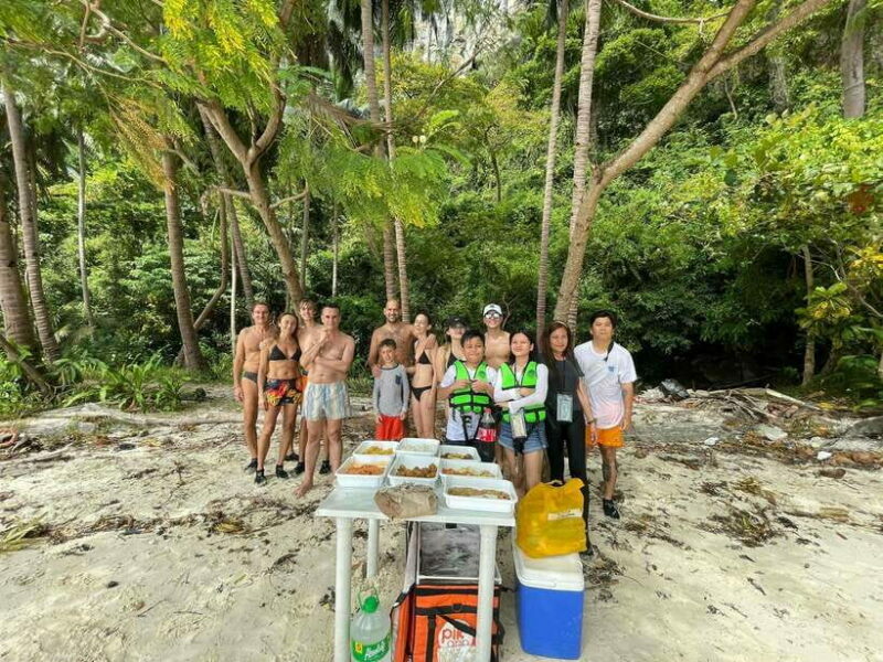 El Nido: Island Hopping and Snorkeling Private Boat Tour - An In-Depth Look at the Tour Experience