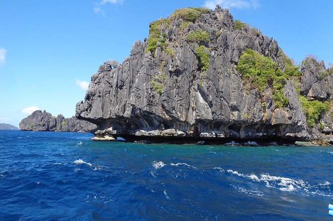 El Nido Island Hopping Tour a With Lunch - Location and Accessibility