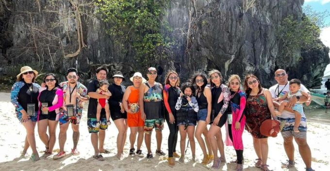 EL Nido: Private Island Hopping Tour a With BUFFET LUNCH - Inclusions and Important Information