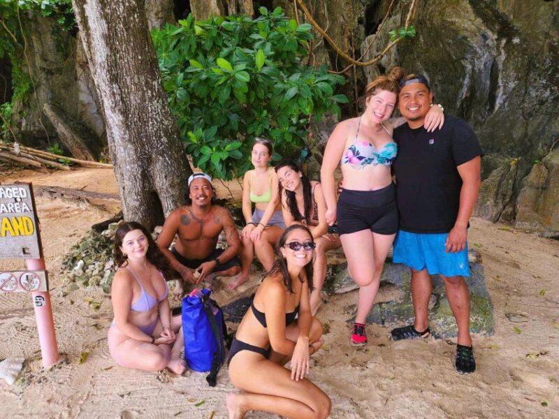 El Nido: Private Tour B - Snake Island & Cave Tour W/ Lunch - Included Services and Amenities