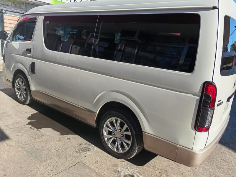 El Nido to Puerto Princesa Van Transfer - Vehicle Features