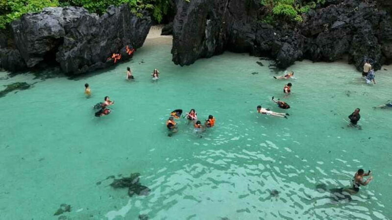 El Nido:Private Tour D with Highlights Small & Cadlao Lagoon - Authentic Experiences and Traveler Feedback