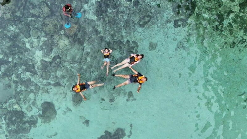 El Nido:Private Tour D with Highlights Small & Cadlao Lagoon - FAQ