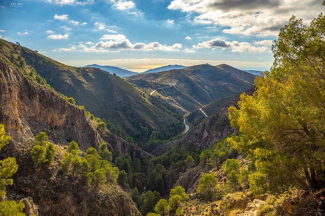 El Saltillo Gorge and White Village Hiking Tour From Malaga - Meeting Point and Time