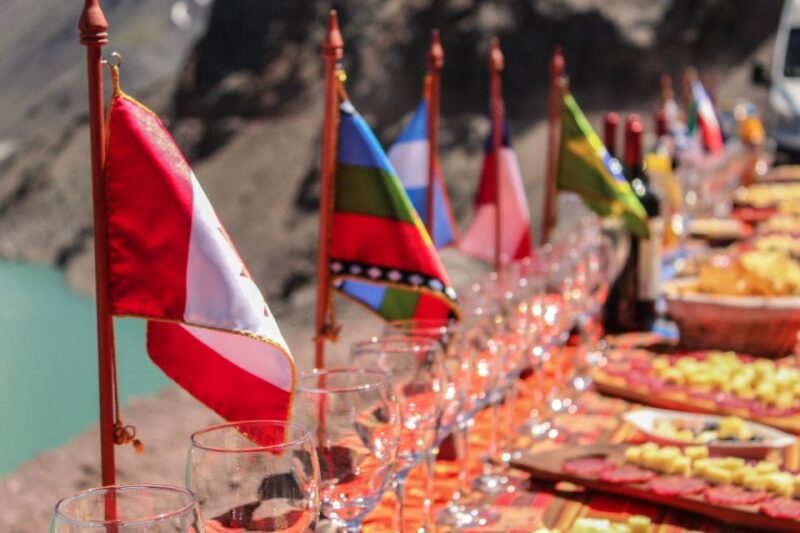 El Yeso Reservoir + Colina Hot Springs With Picnic - Full Day - Key Points