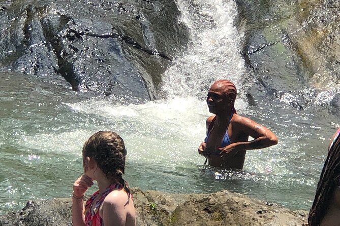 El Yunque: Waterslide, Waterfall, Shopping, and Beach Tour - Shopping Opportunities