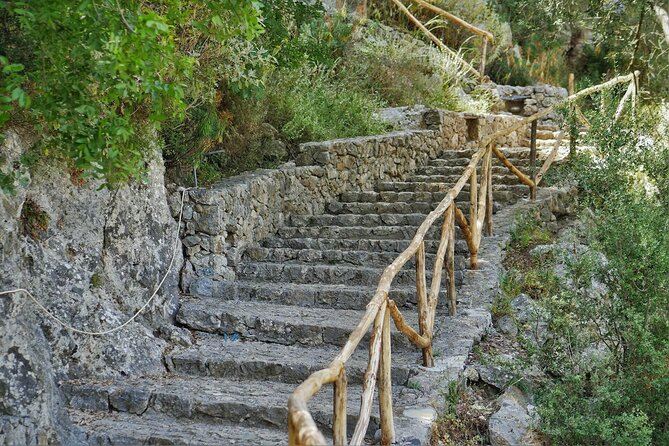 Elafonisi Beach Wisdom of God Cave Private Tour - Traveler Requirements