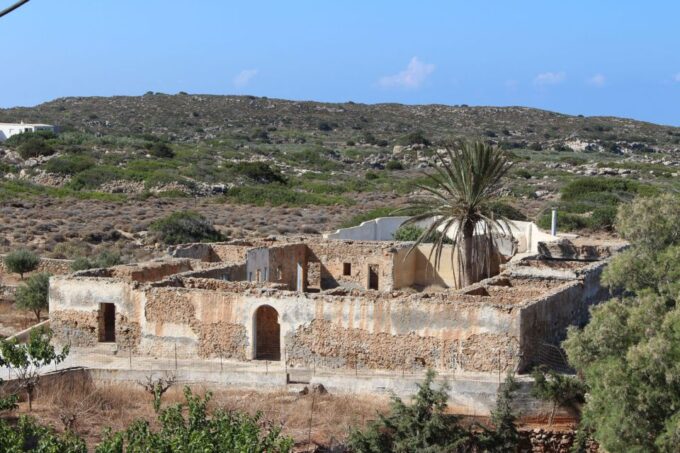 Elafonisi Island: Day Trip by Bus From Chania or Rethymno - Tips for Your Visit